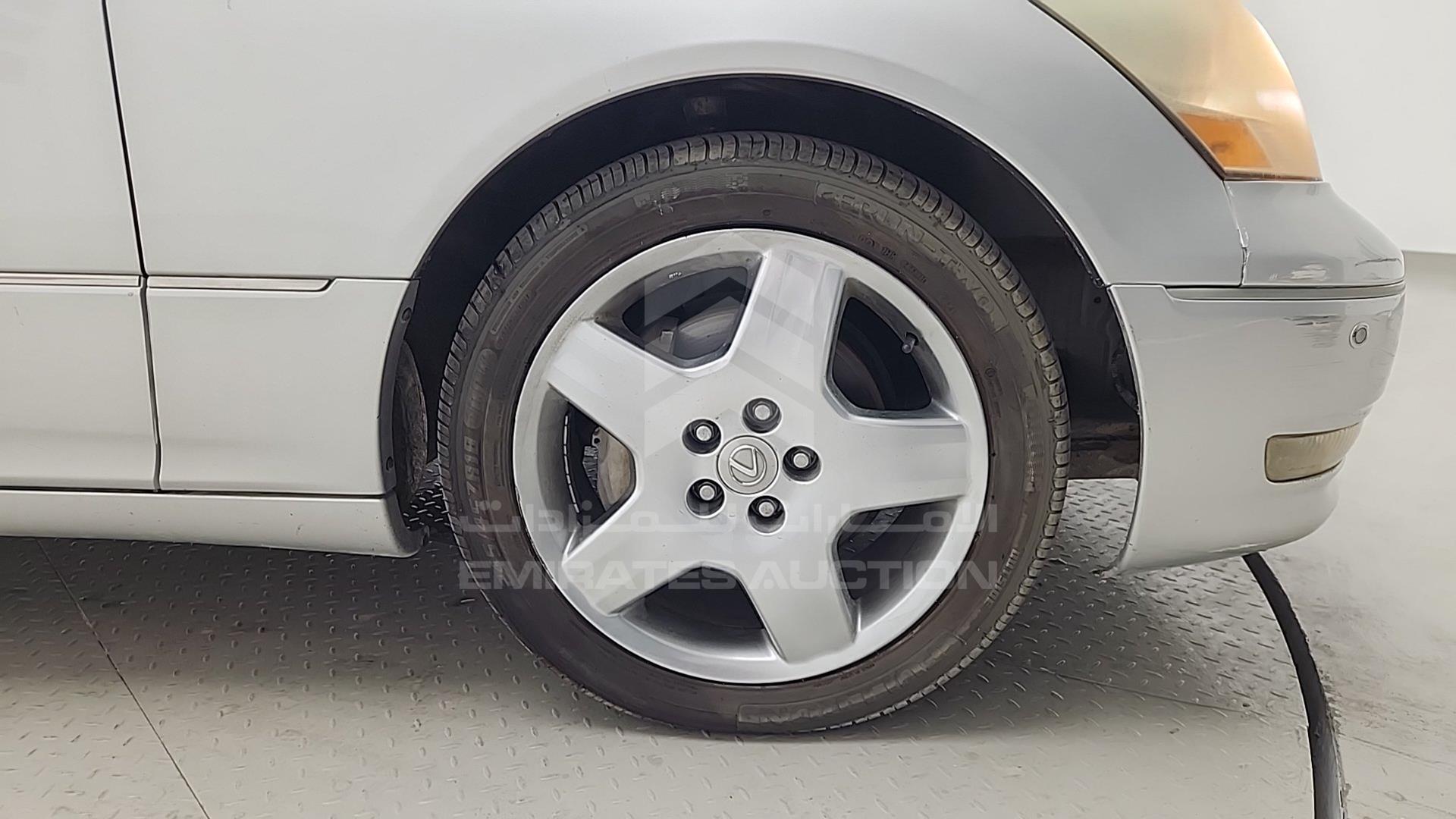 2004 LEXUS LS 430 VIN: JTHBN36F740127825