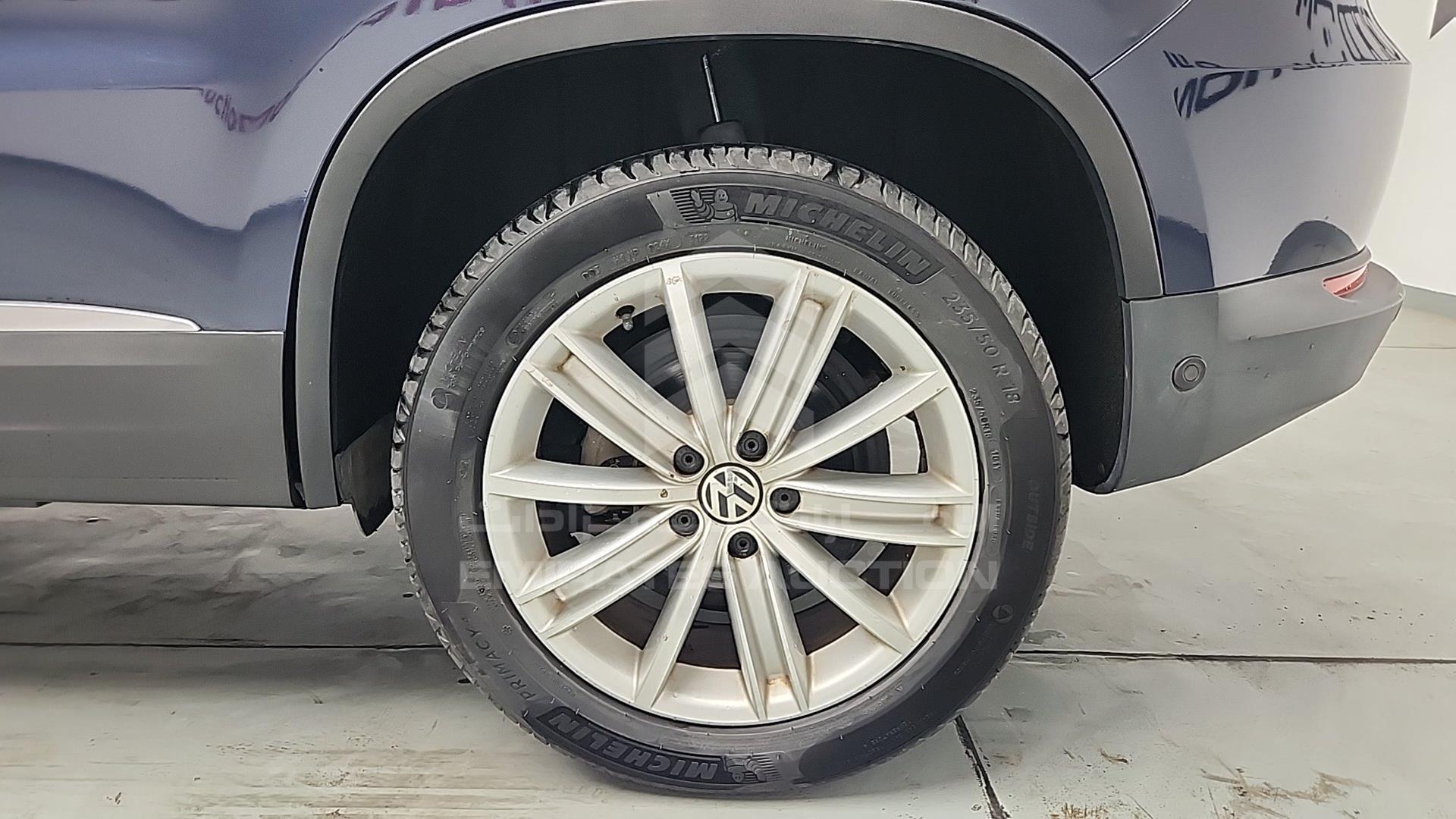 2012 VOLKSWAGEN TIGUAN VIN: WVGCE25N8CW510009