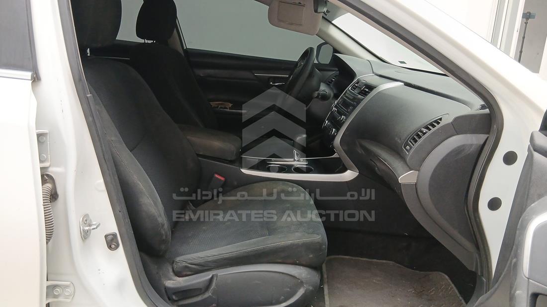نيسان التيما 2015 — زاوية الراكب الأمامي للمقعد — صورة 23