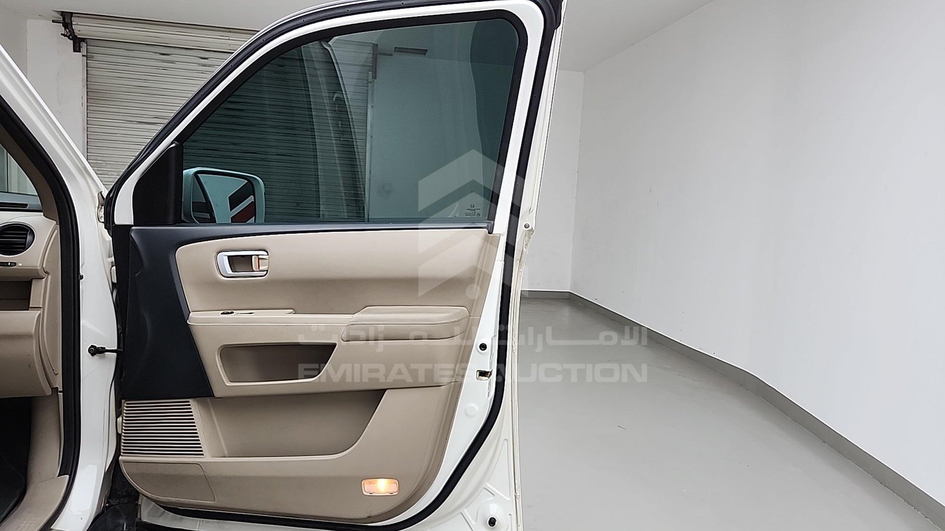 2015 HONDA PILOT VIN: 5FNYF4881FB701658