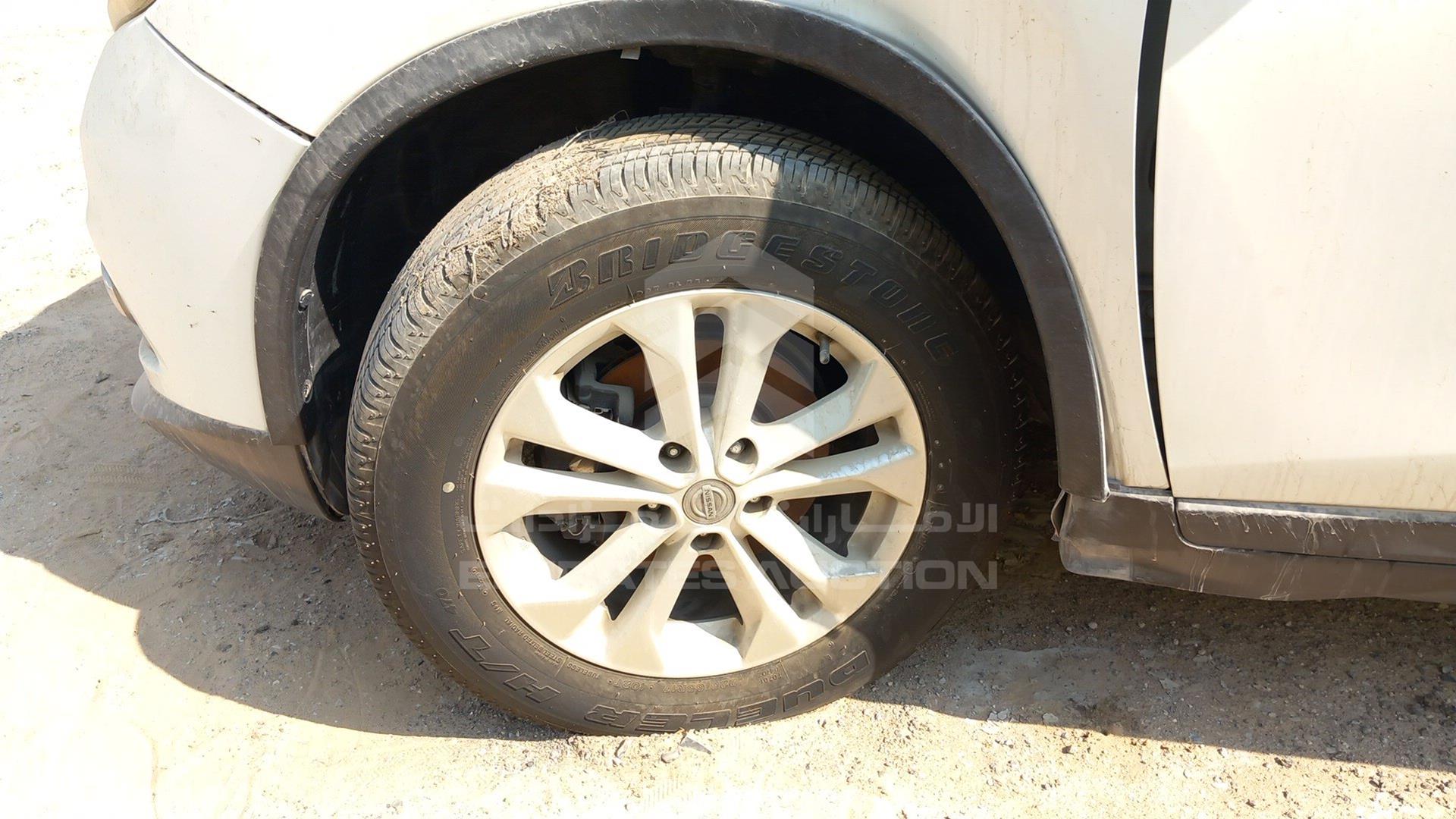 2015 NISSAN X-TRAIL VIN: JN1BT2MW9FW002705