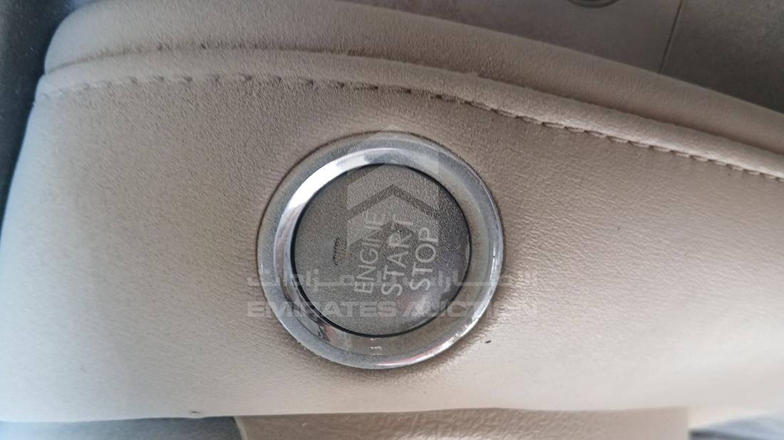 2010 Lexus LX 570 — Keys — Photo 4