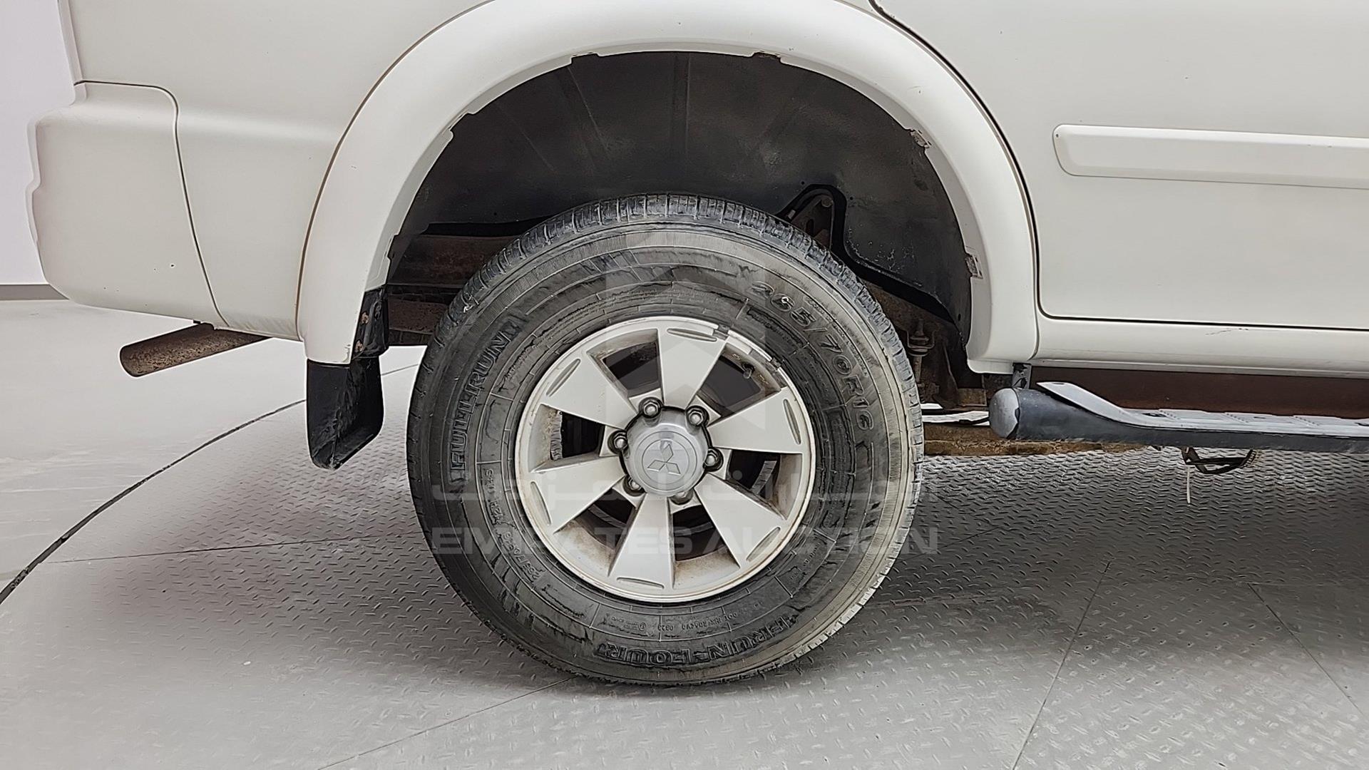 2008 MITSUBISHI NATIVA VIN: JMY0RK9608J738888