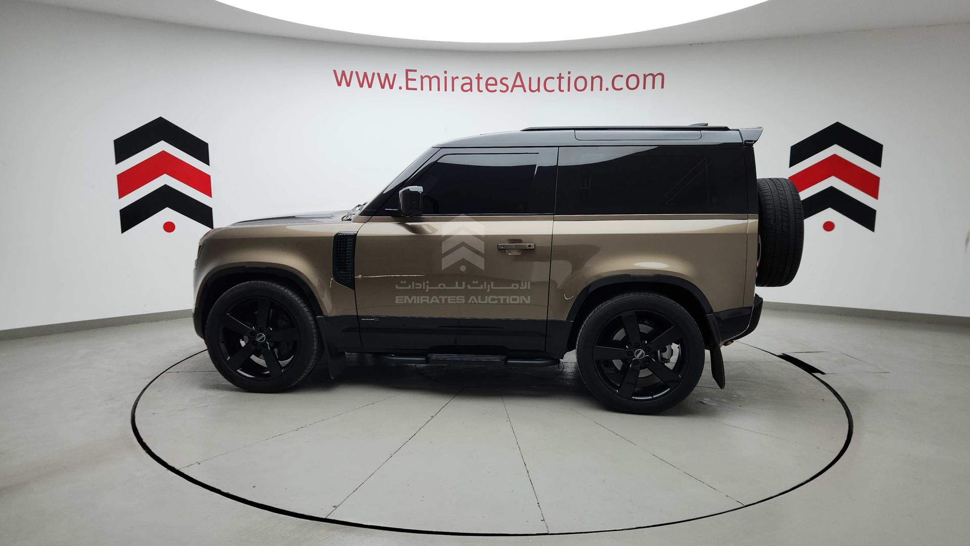 2022 LAND ROVER DEFENDER VIN: SALEA6BU1N2102059