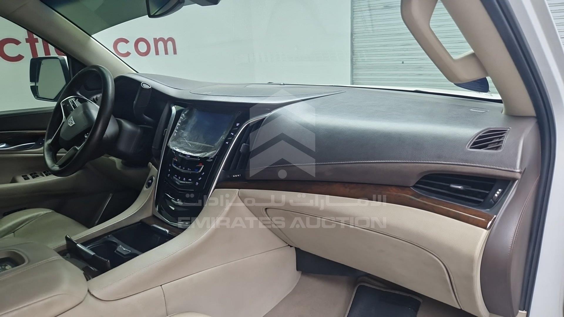 2017 CADILLAC ESCALADE VIN: 1GYS47KJ7HR507619