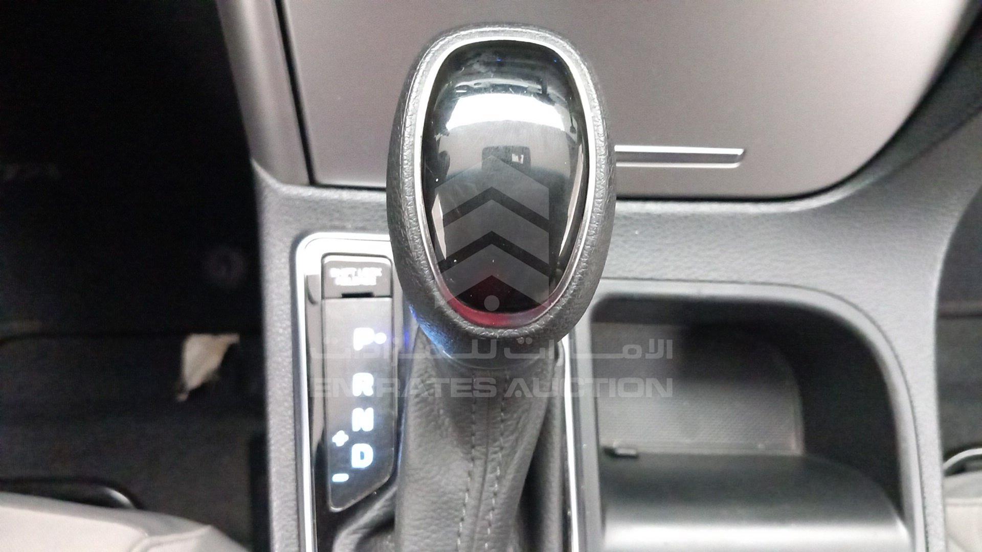 2017 HYUNDAI SONATA VIN: KMHE241G7HA278821