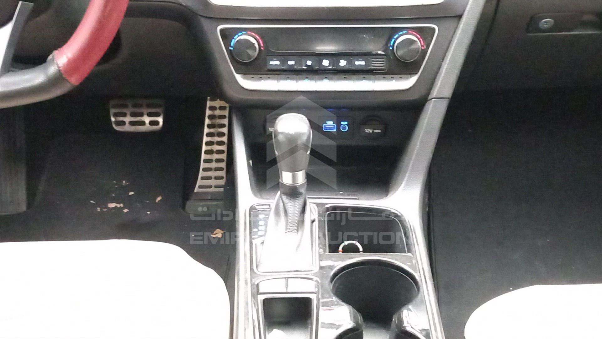 2019 HYUNDAI SONATA VIN: 5NPE34AFXKH740927