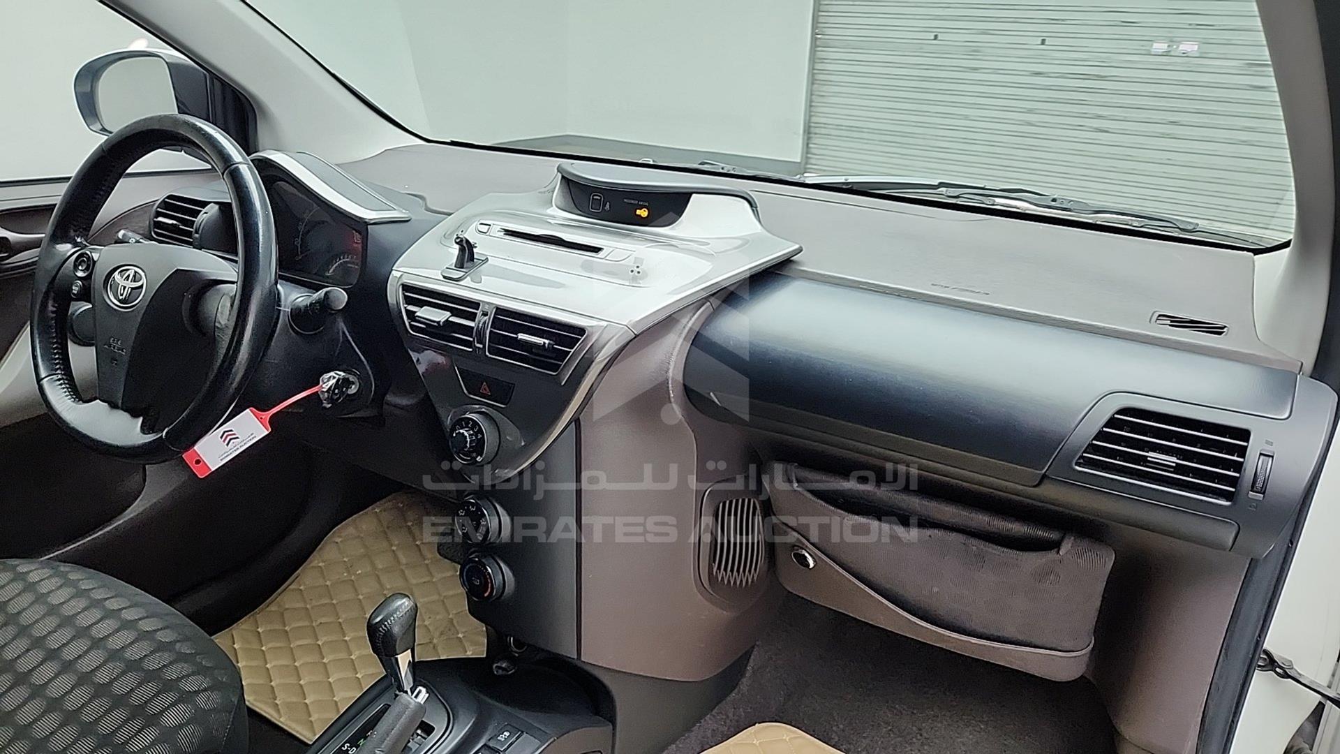 2010 TOYOTA IQ VIN: JTNML11040J028550