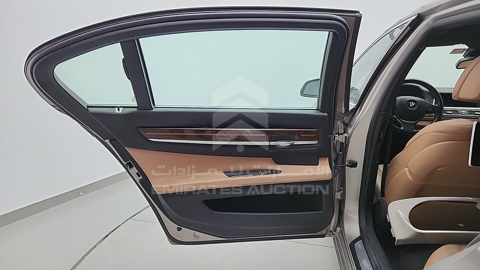 2015 BMW 730 VIN: WBAYE2101FD840169