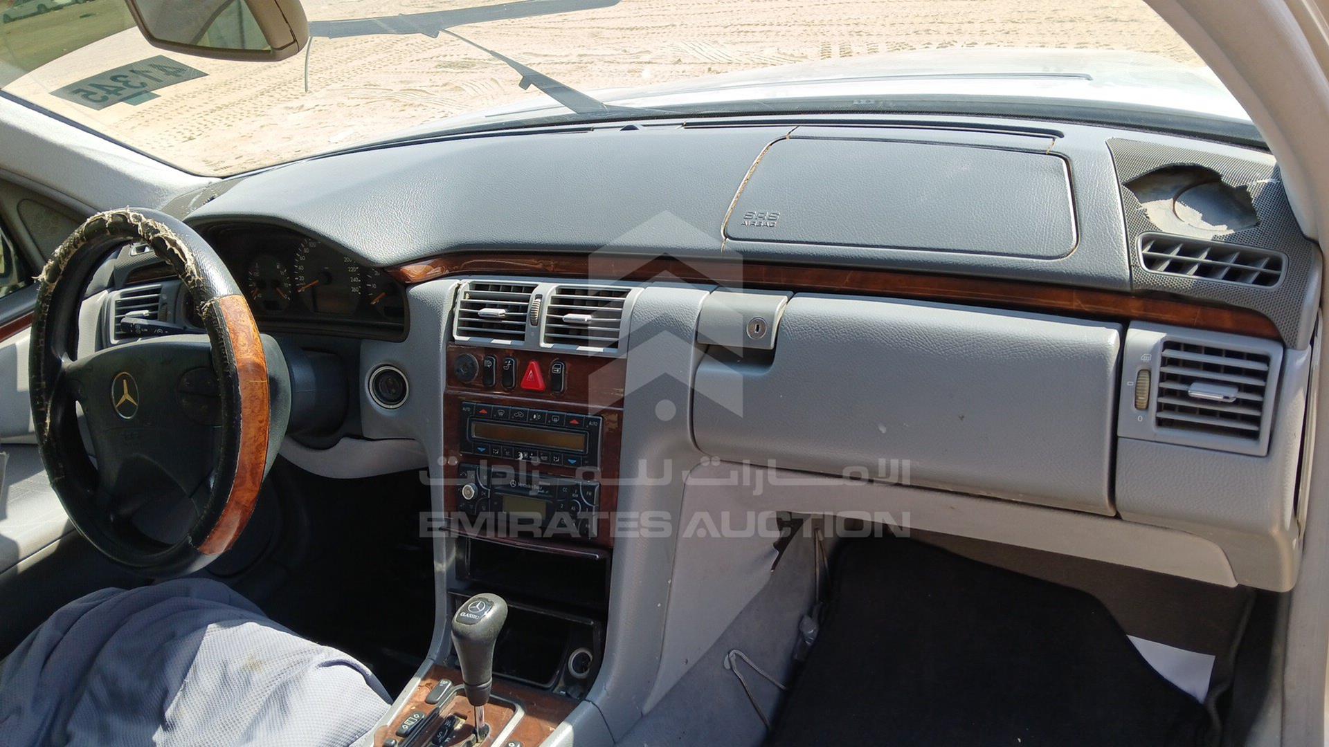 2000 MERCEDES E200 VIN: WDB2100351B033021