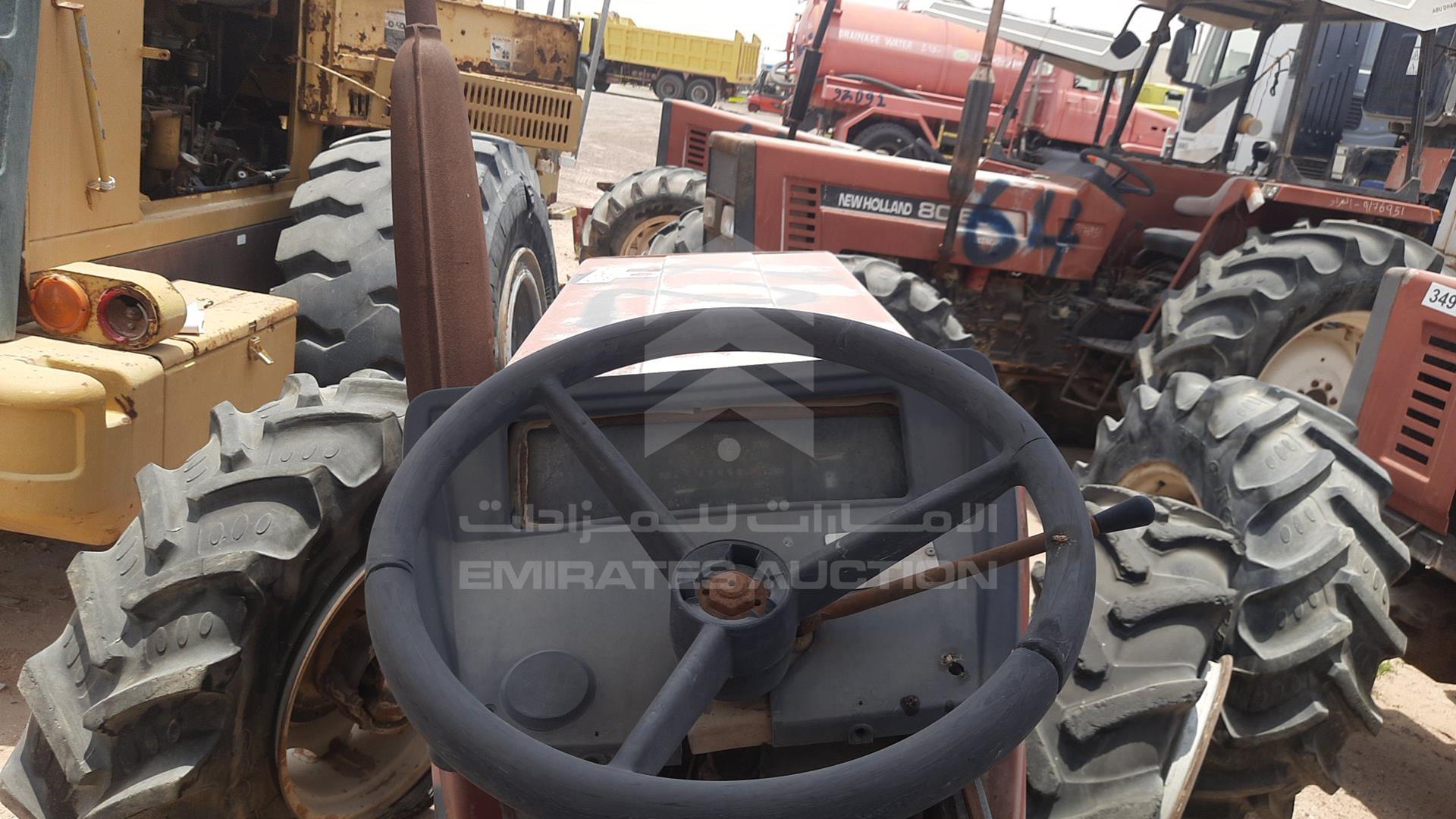 0 TRACTOR --- VIN: 001064401