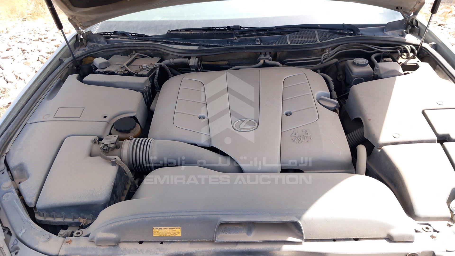 2002 LEXUS LS 430 VIN: JTHBN30F700079214