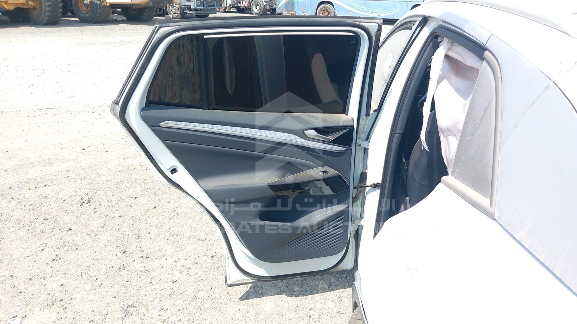 2021 VOLKSWAGEN ID.4 VIN: LFVVB9E62M5028949
