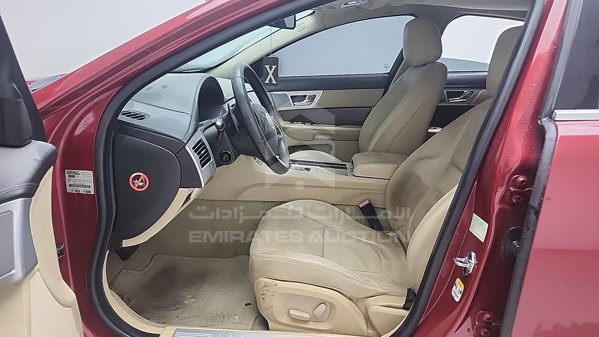 2012 JAGUAR XF VIN: SAJAA05D6CFS51203