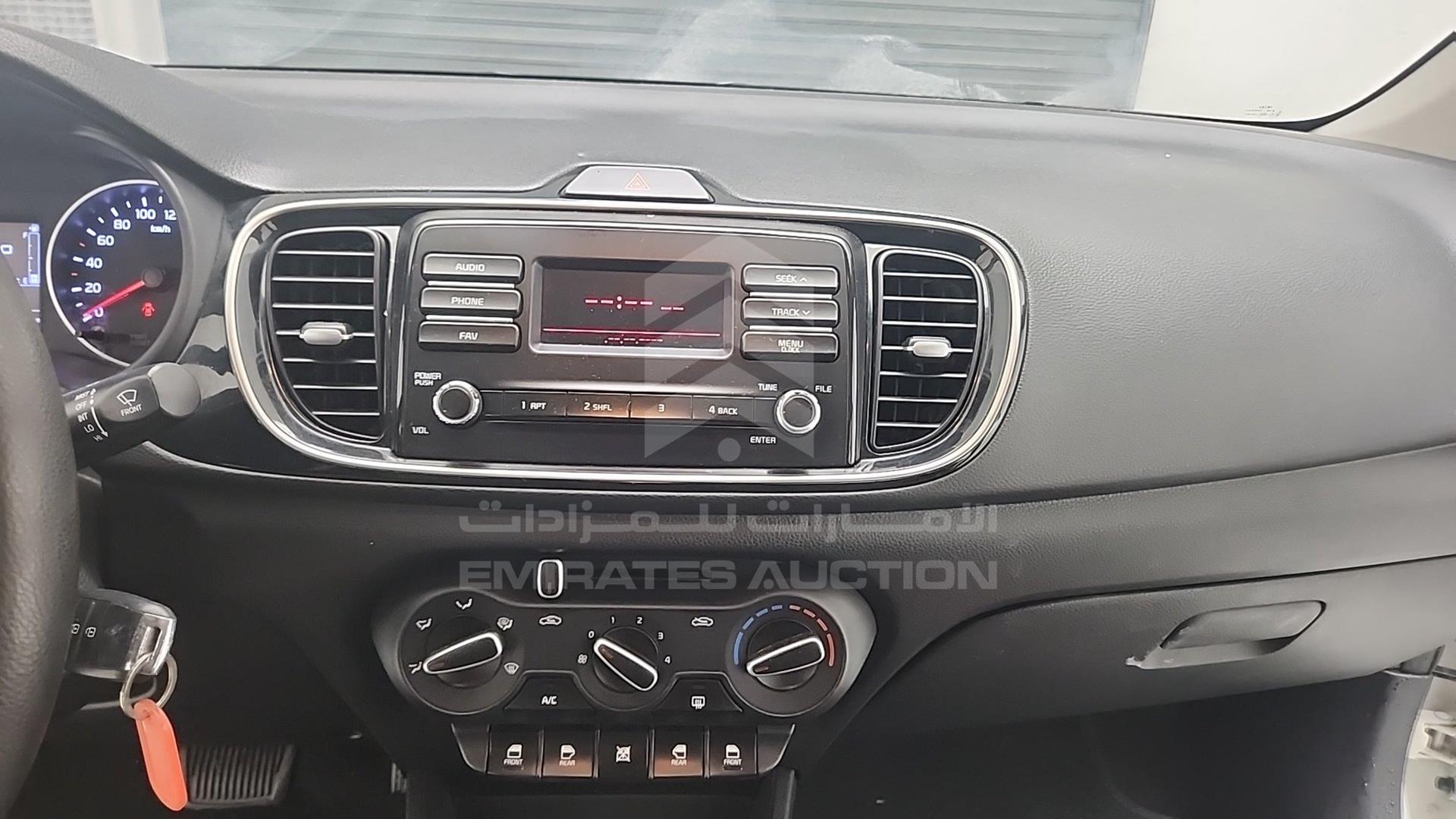 2020 KIA PEGAS VIN: LJD0AA290L0123220