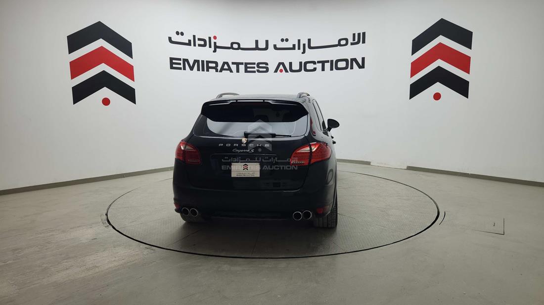 2013 Porsche Cayenne — Rear Right Angle — Photo 9
