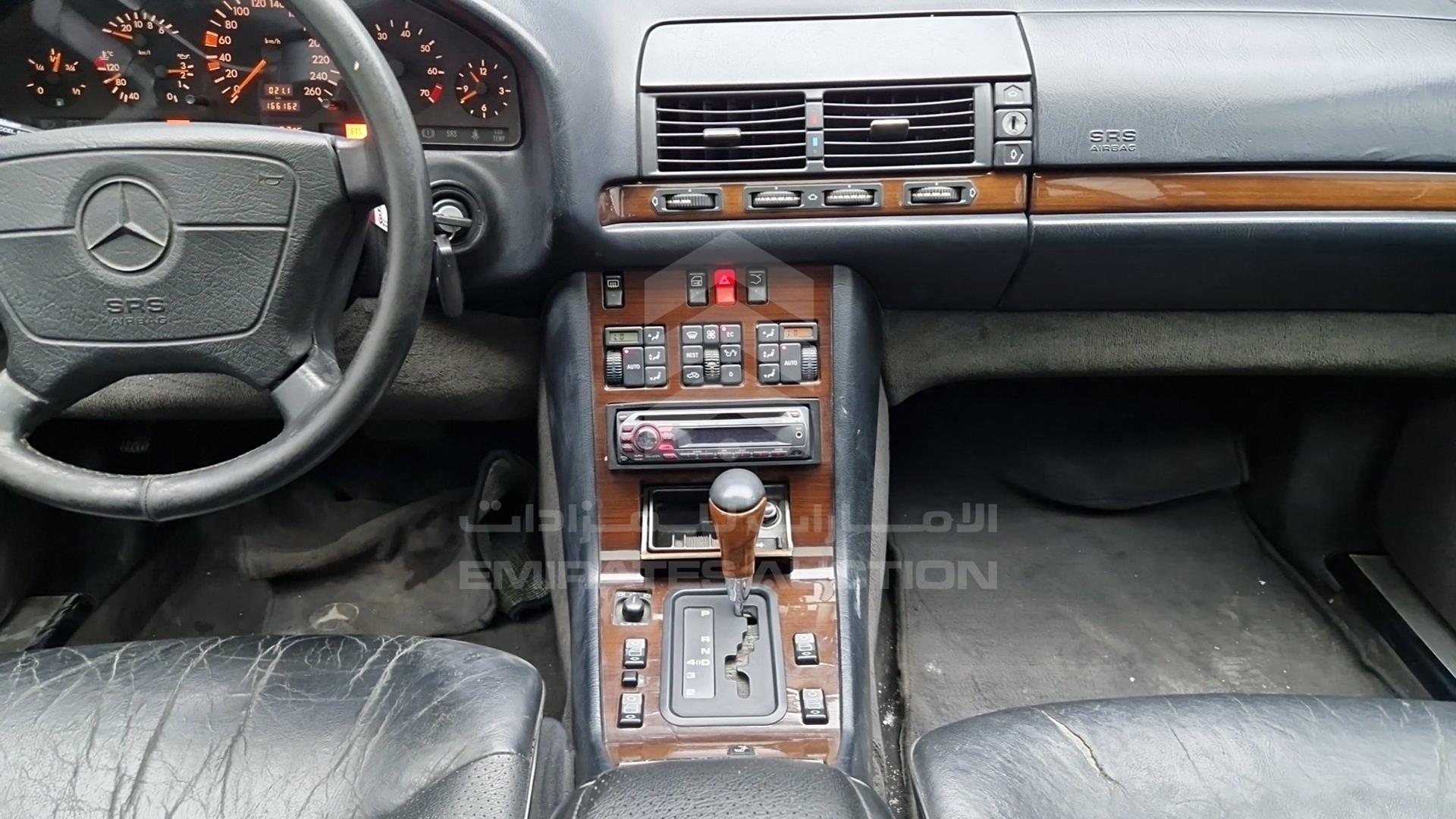 1995 MERCEDES S 320 VIN: WDBGA33E8SA277253