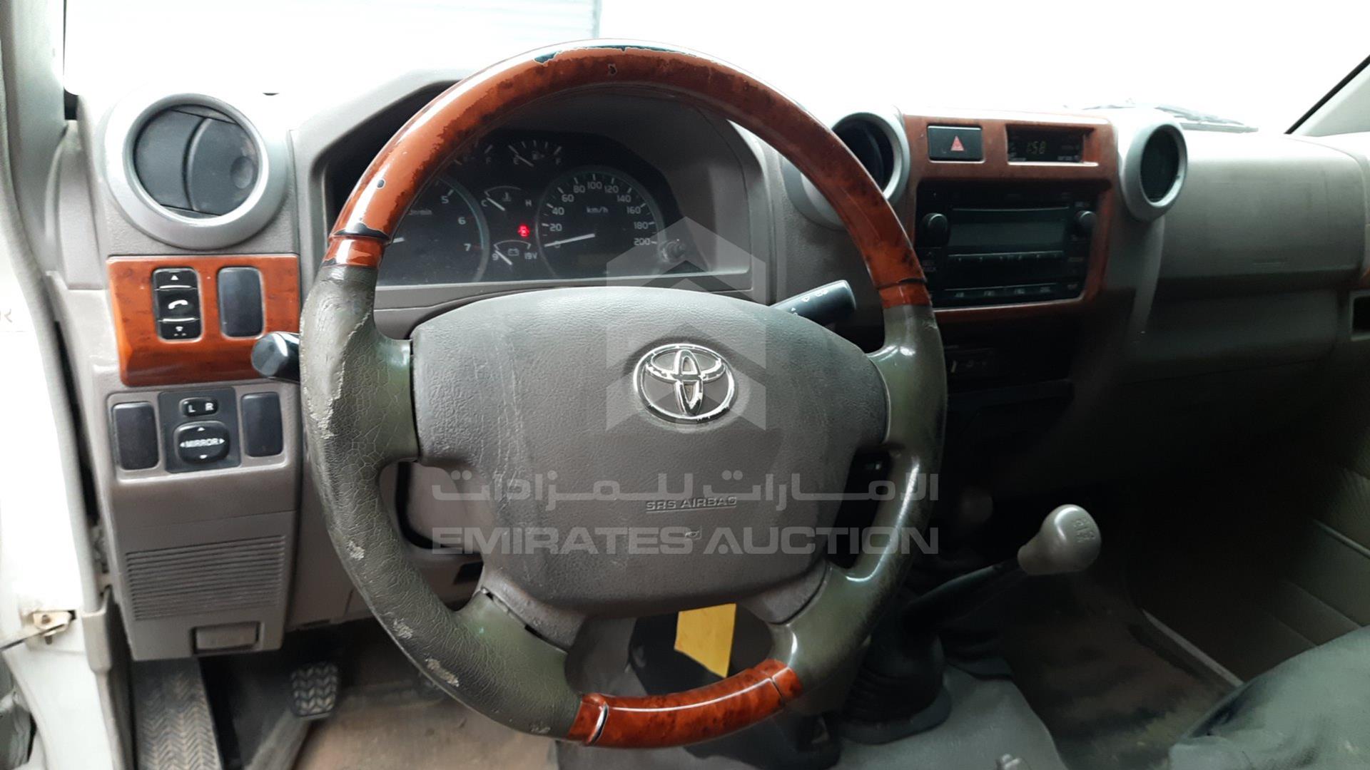 2012 TOYOTA LAND CRUISER VIN: JTFLU73J0C4531766