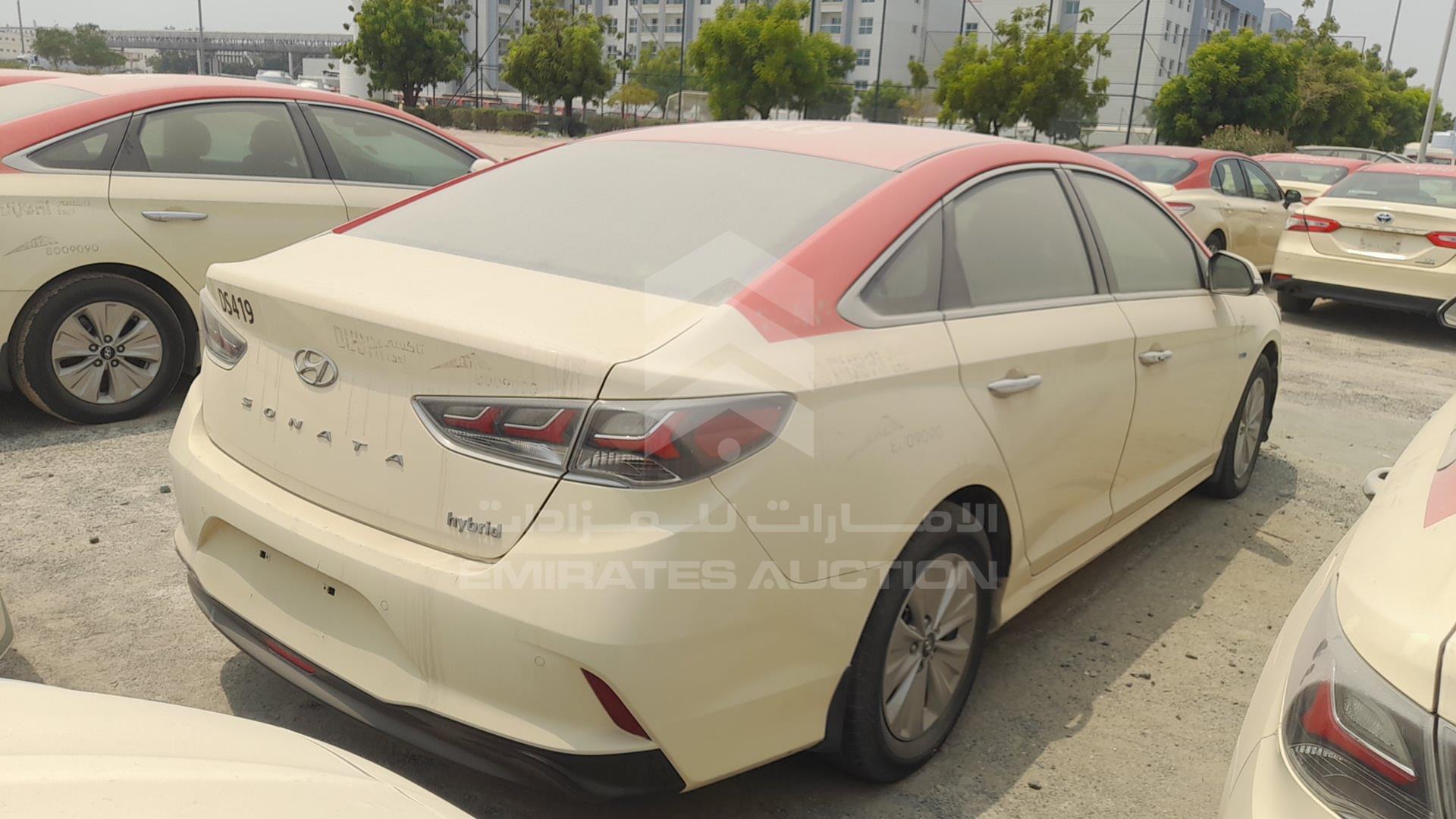 2018 HYUNDAI SONATA VIN: KMHE24131JA081968