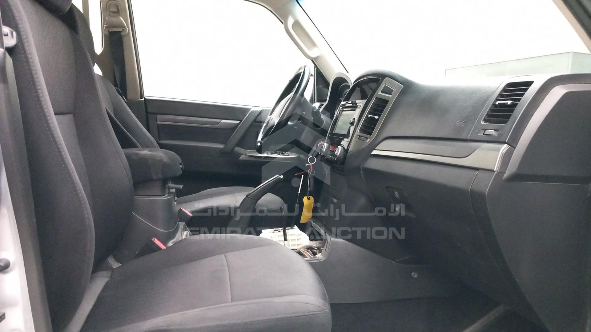 2016 MITSUBISHI PAJERO VIN: JMYLYV95WGJ706610