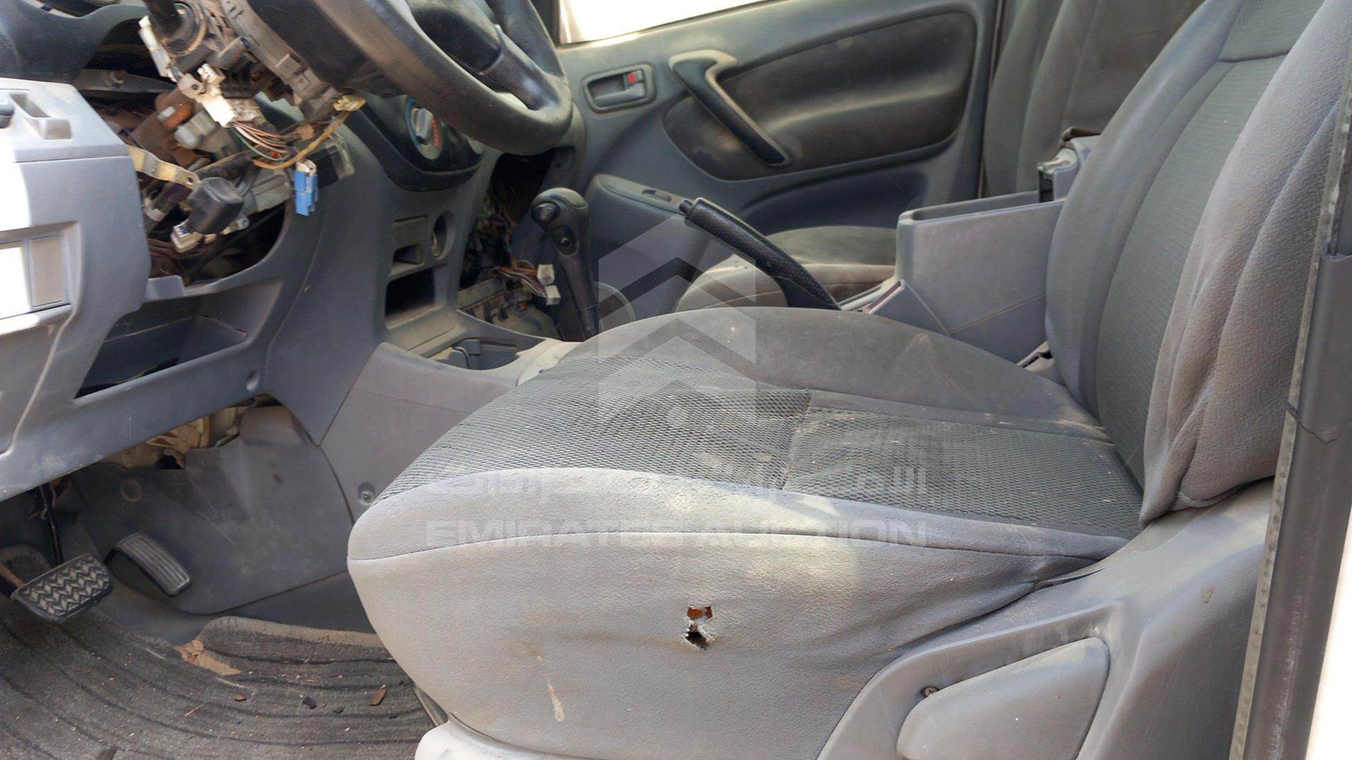 2001 TOYOTA RAV-4 VIN: JTEHH20V510111028