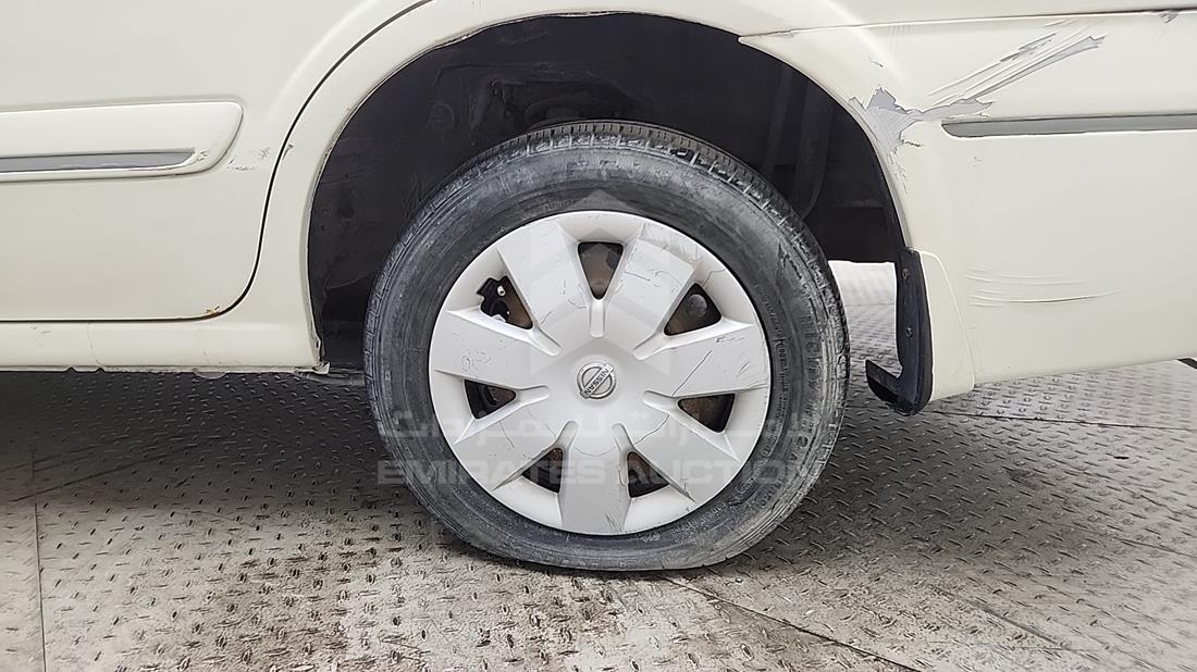 2004 Nissan Sunny — Rear Left Tyre — Photo 41