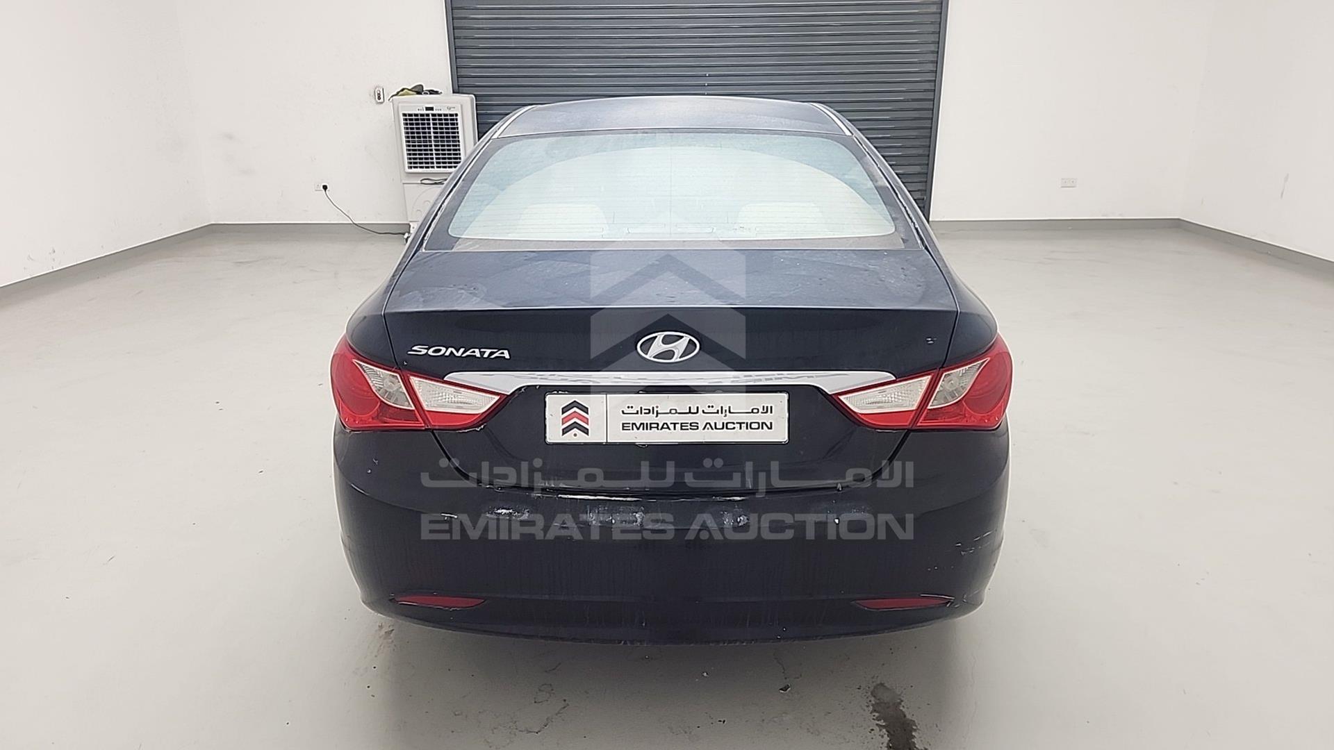 2014 HYUNDAI SONATA VIN: KMHEB41CXEA557706