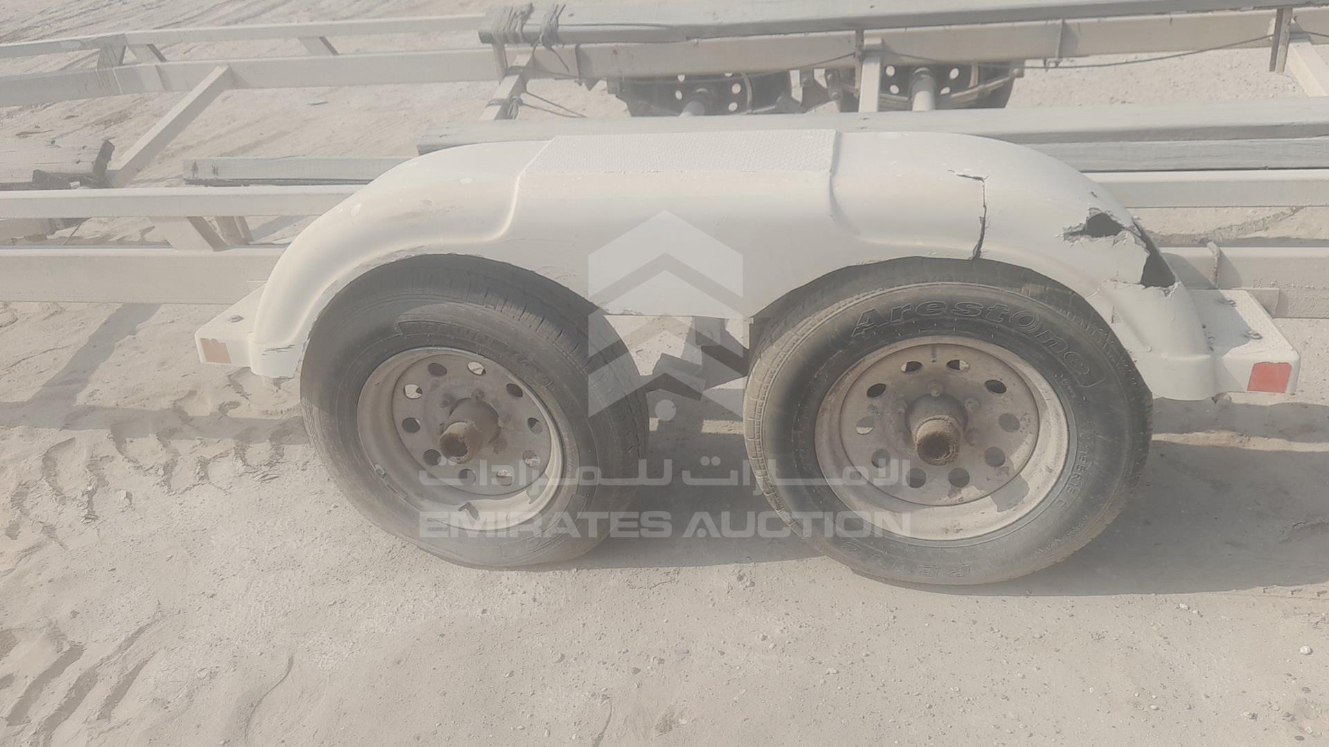 2015 TRAILER LOCAL VIN: D061680DXBTRAILER