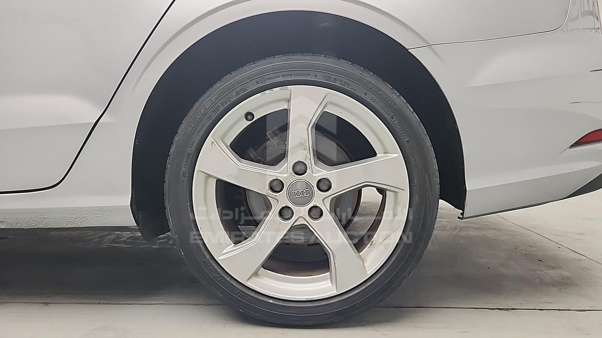 2019 AUDI A3 VIN: WAUZZZFF7K1007082