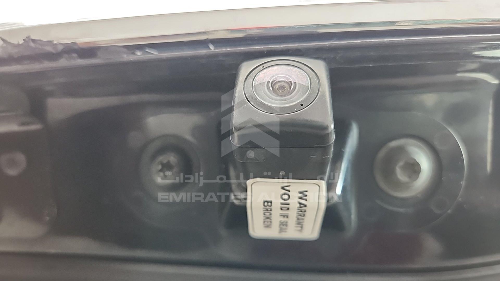2018 TOYOTA LAND CRUISER VIN: JTMHY05J6J4073218