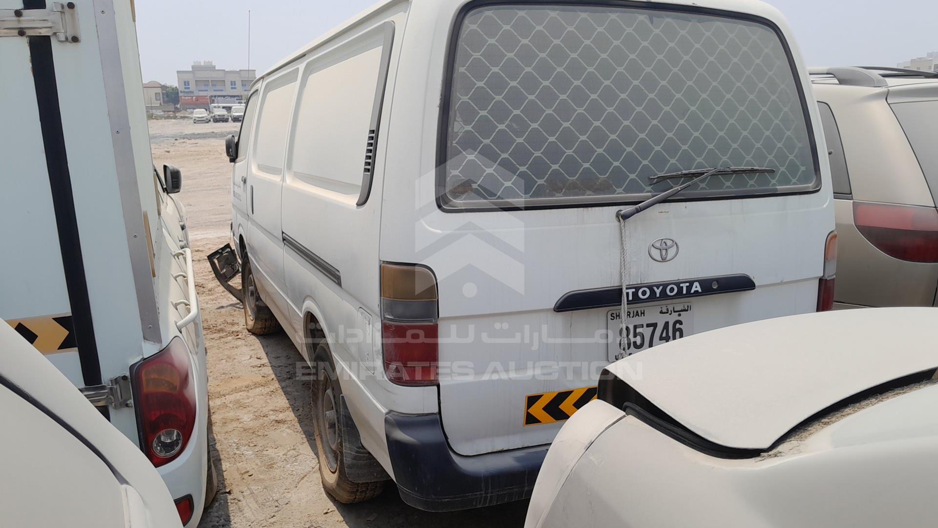 2003 TOYOTA HIACE VIN: JT4ZR119537010325