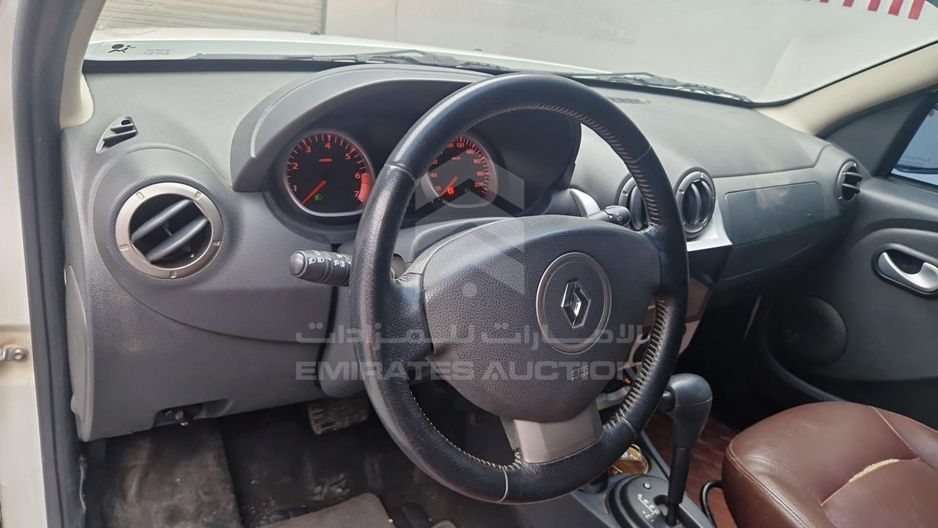 2015 RENAULT DUSTER VIN: VF1HSRCA1FA514365