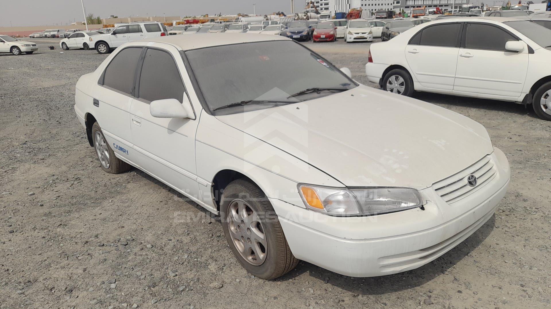 1999 TOYOTA CAMRY VIN: 4T1BG22K2XU889011