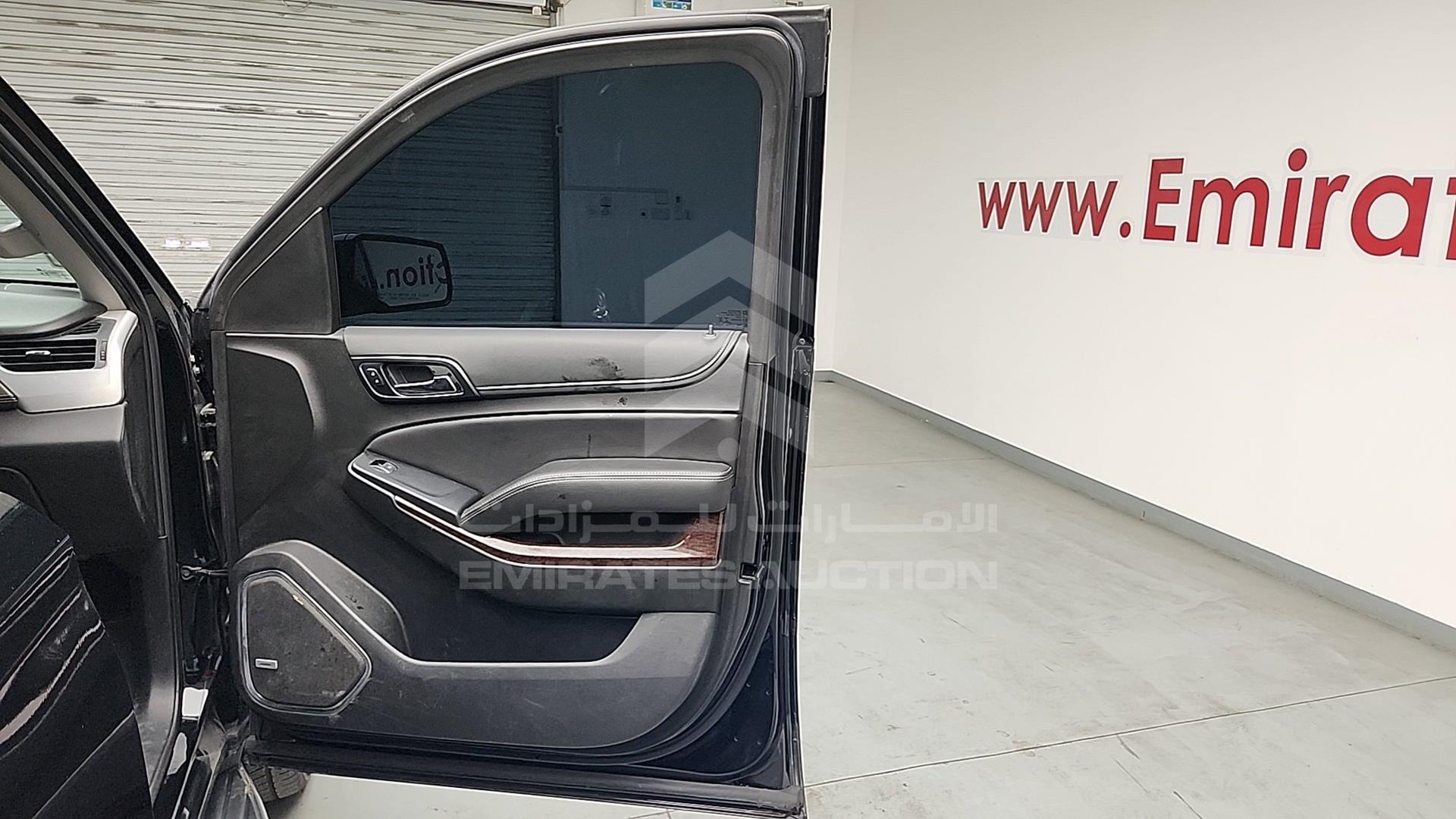 2020 GMC YUKON VIN: 1GKS2GKC4LR273725