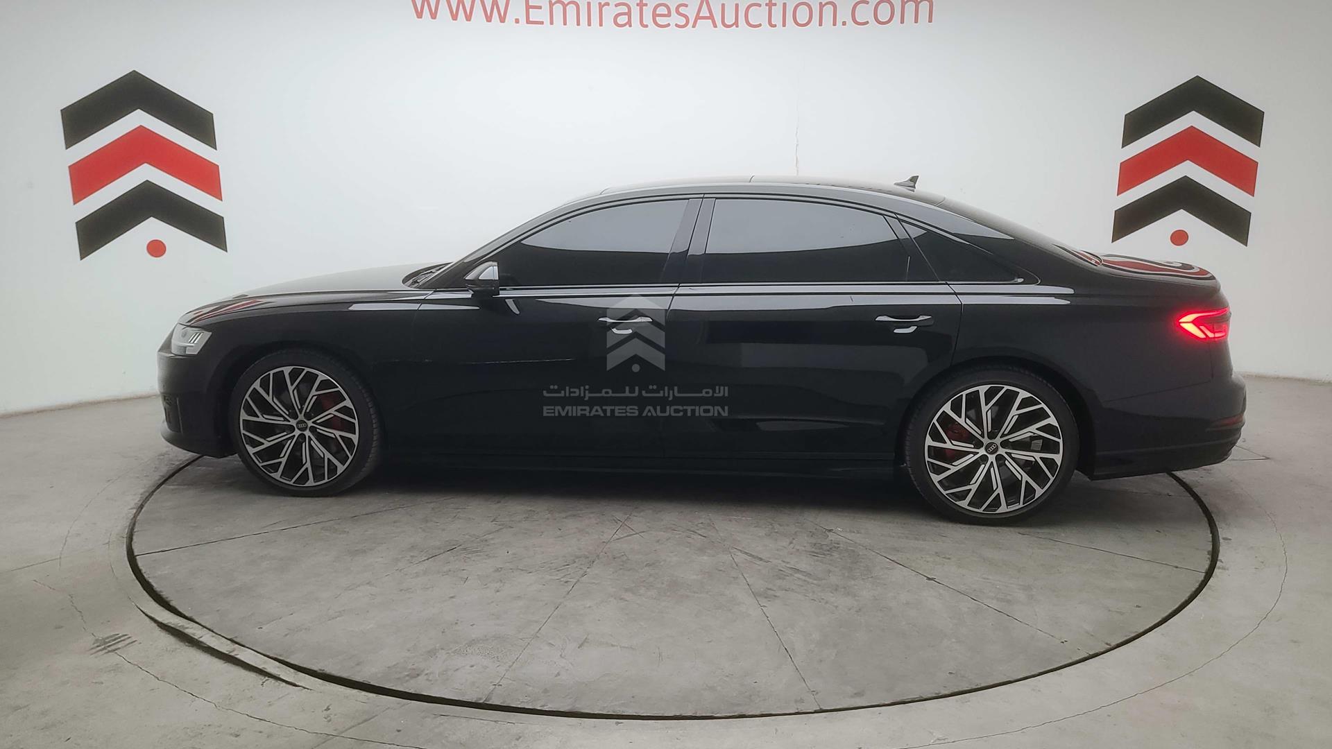 2021 AUDI A8 L VIN: WAUZZZF85MN018708