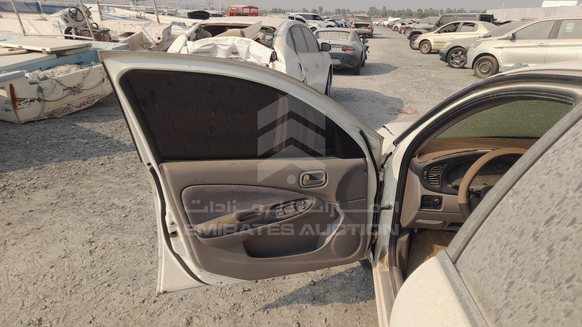 2001 NISSAN SUNNY VIN: JN1EN61C01W000987