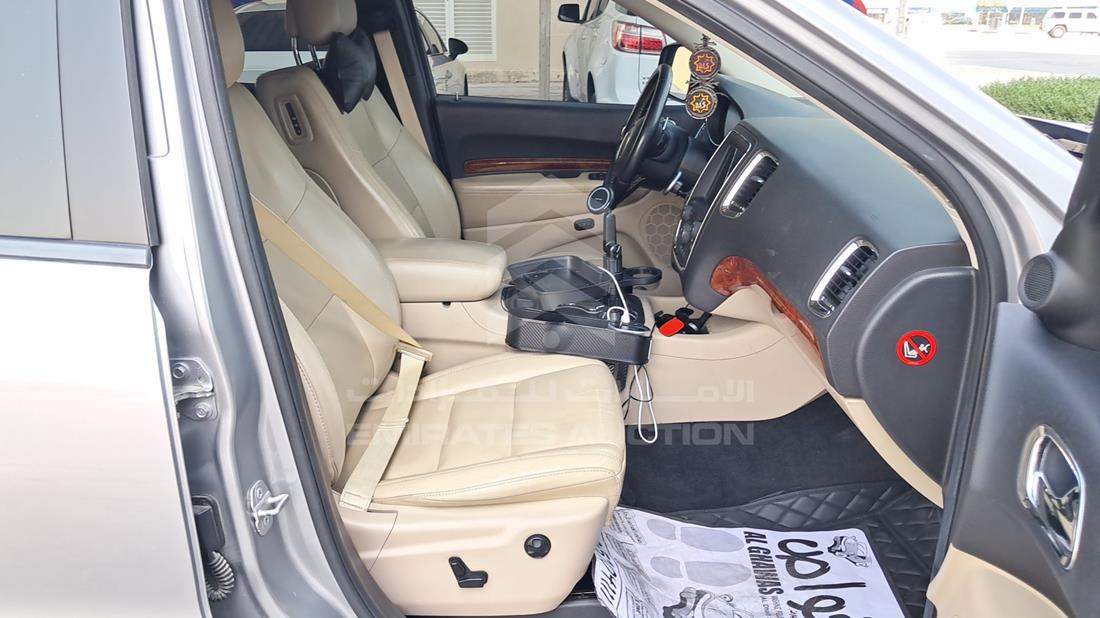 2014 Dodge Durango — Front Right Passenger Seat View — Photo 25
