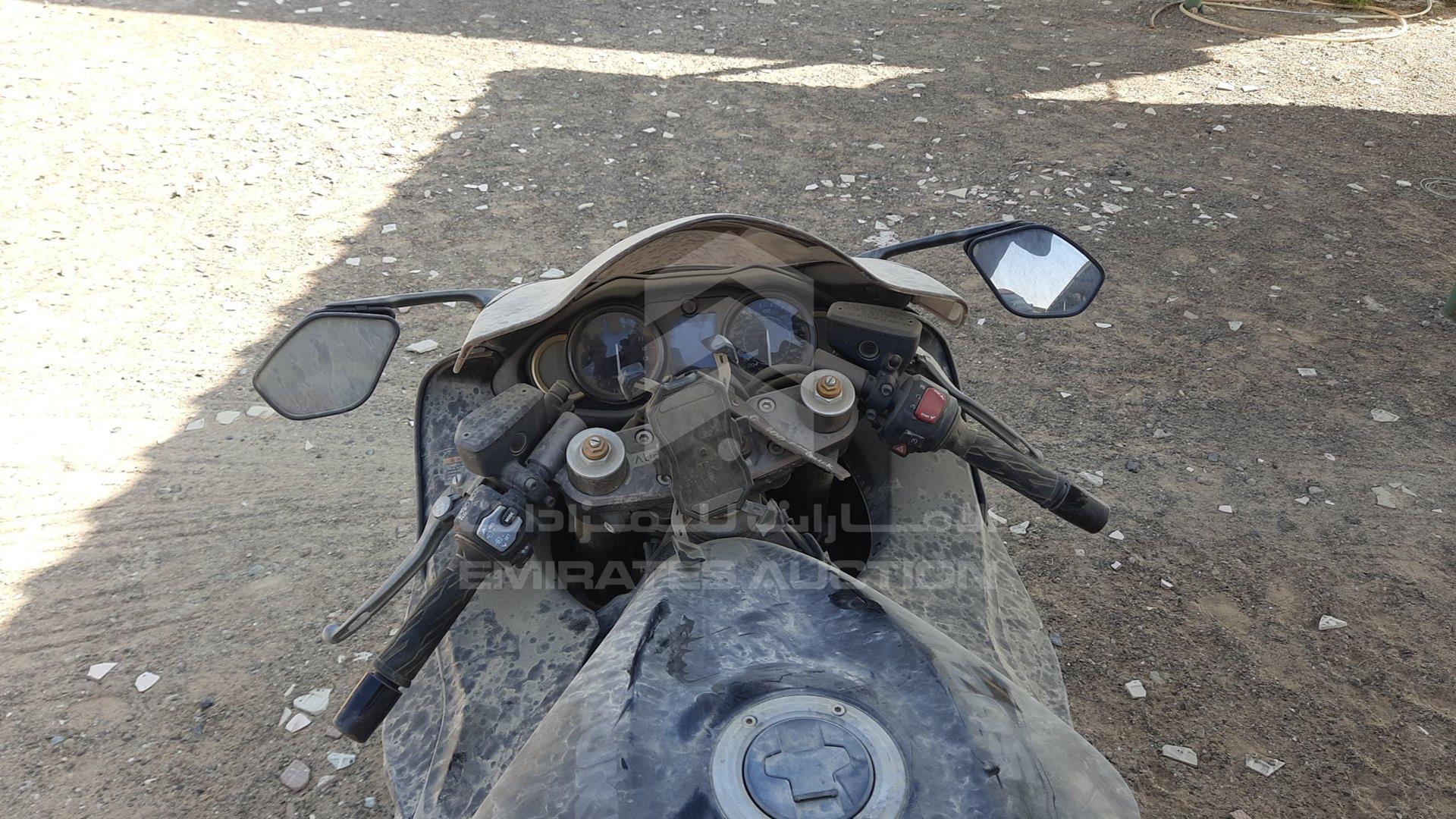 0 SUZUKI MOTORBIKE VIN: JS1EJ11B5N7102184