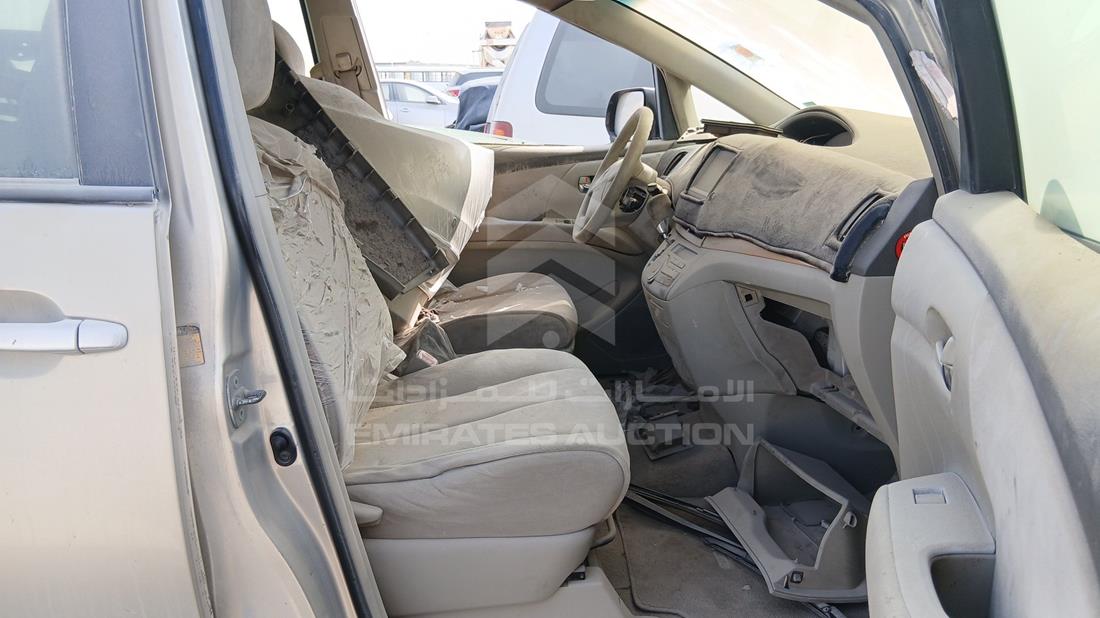 2008 Toyota Previa — Front Right Passenger Seat View — Photo 26