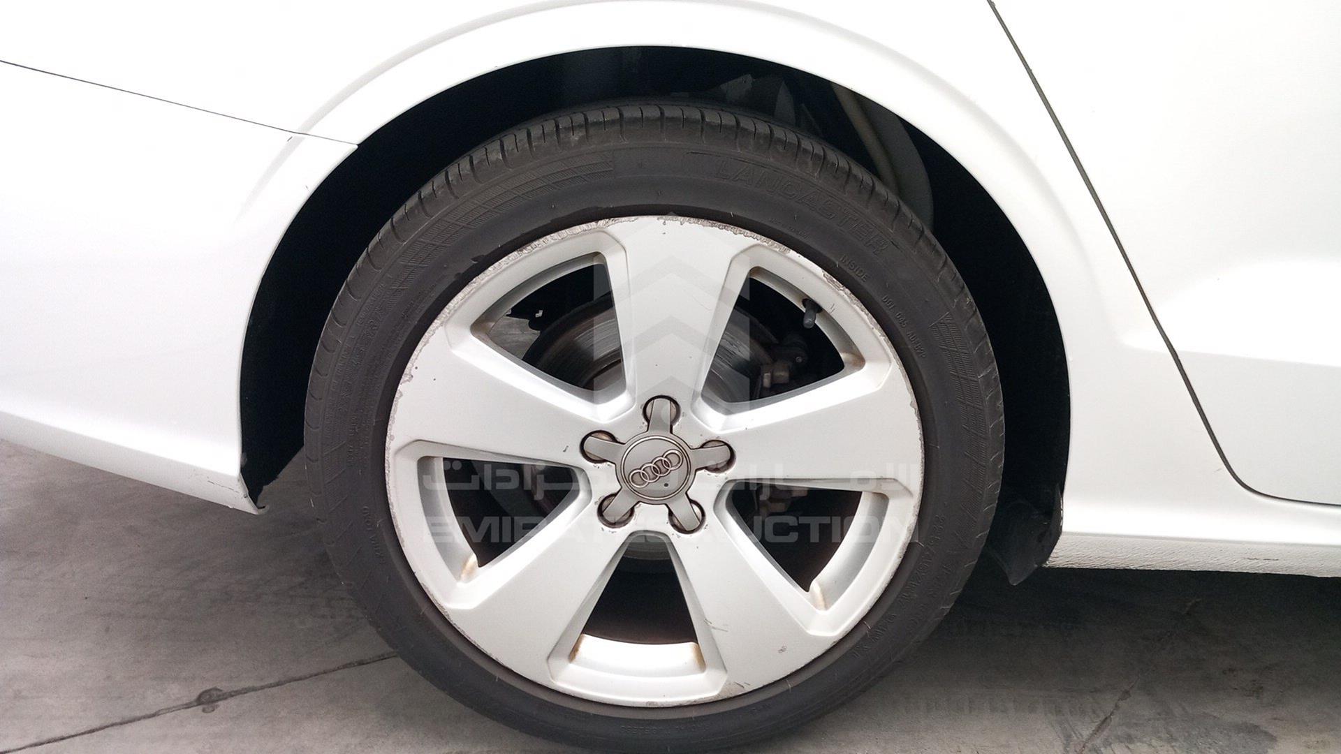 2016 AUDI A3 VIN: WAUAYJFF7G1033951