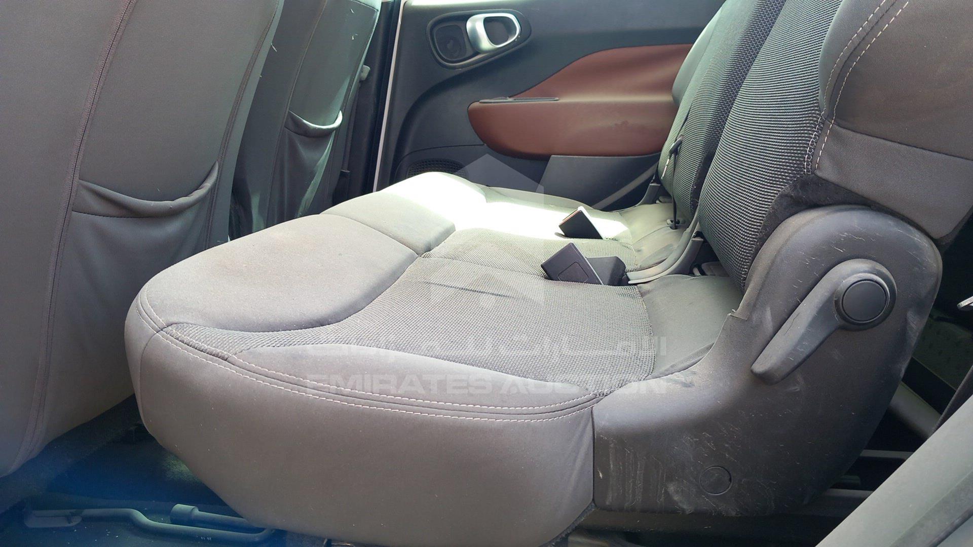 2015 FIAT 500L VIN: ZFBCFADH8FZ031859