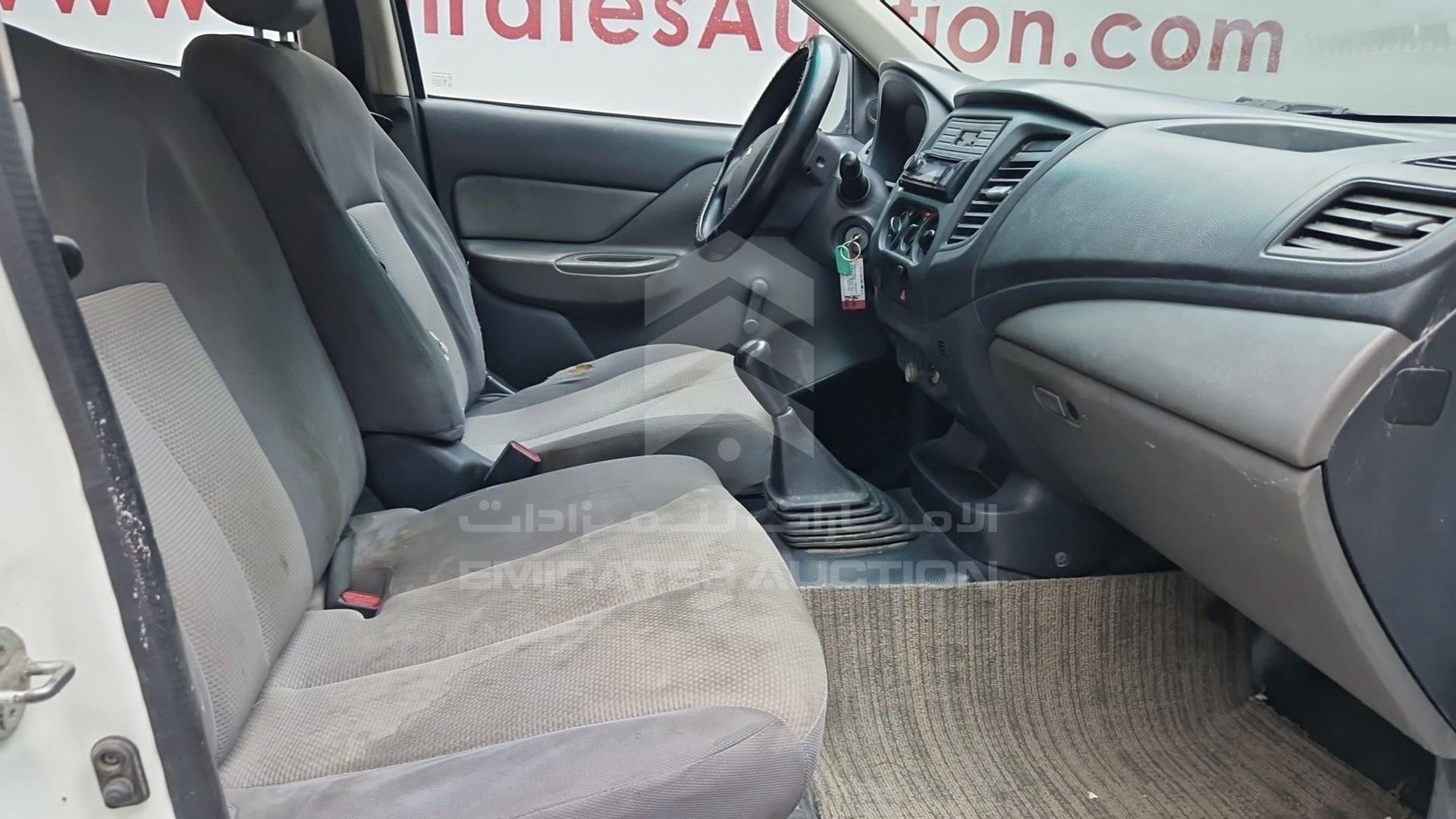 2016 MITSUBISHI L 200 VIN: MMBJNKJ30GH045384
