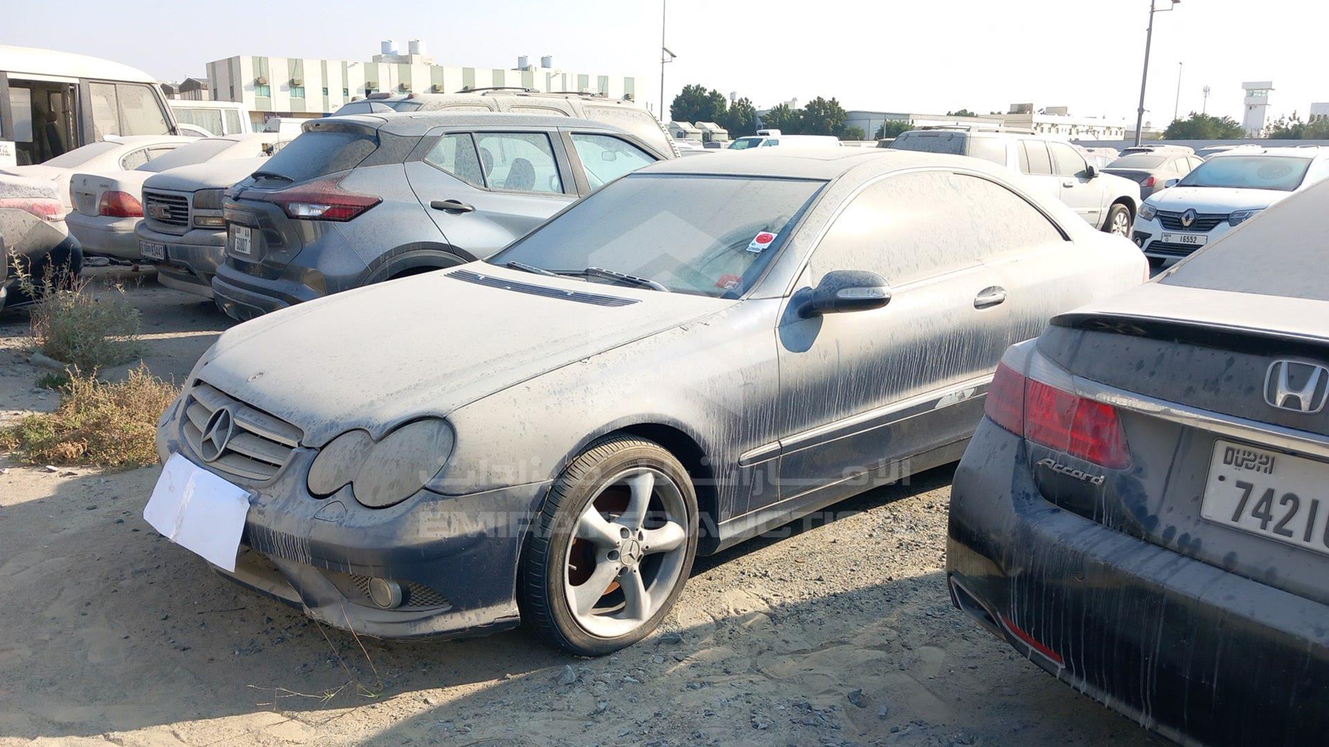 2005 MERCEDES CLK320 VIN: WDBTJ65J45F164949