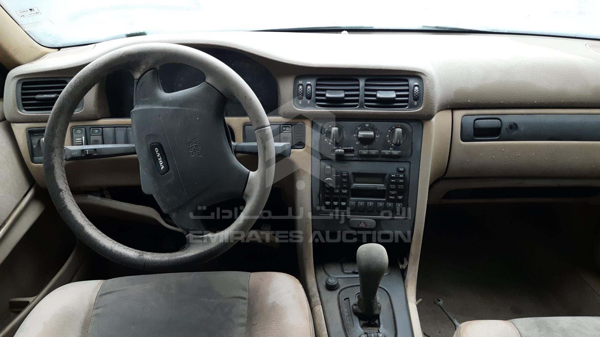 1998 VOLVO --- VIN: YV1LS5104W2494776