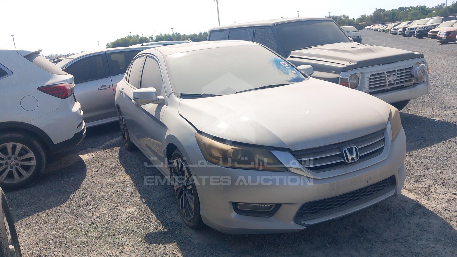 2013 HONDA ACCORD VIN: 1HGCR3F87DA047156