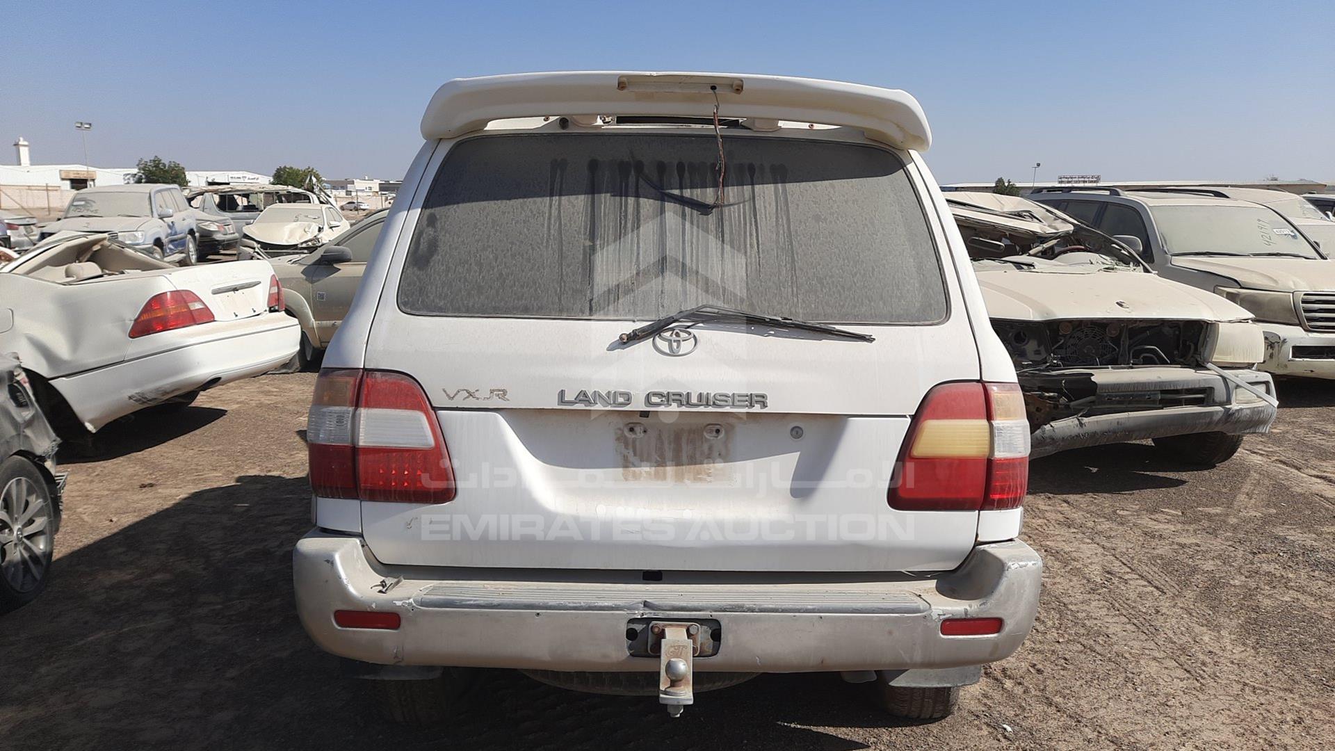 1998 TOYOTA LAND CRUISER VIN: JT3HT05J8W0024653