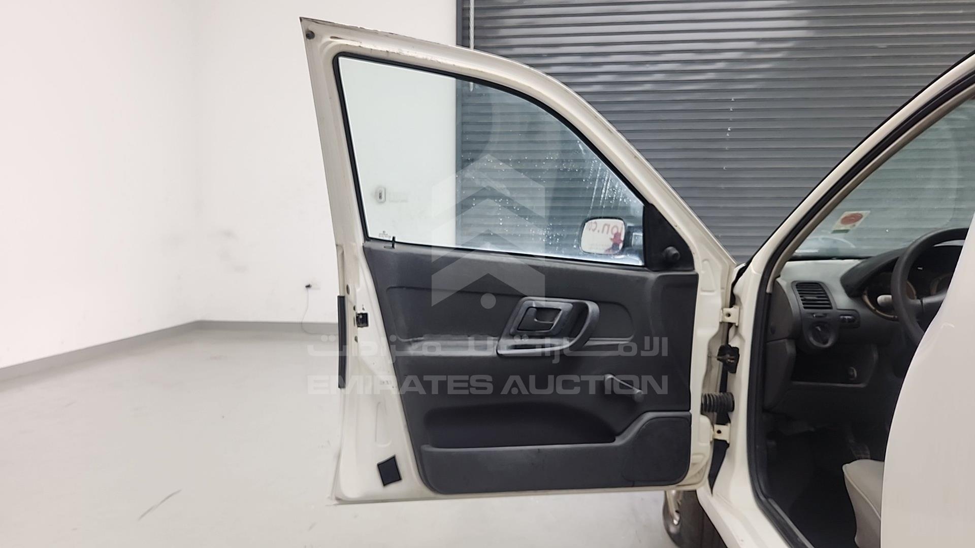 2008 VOLKSWAGEN CADDY VIN: 8AWLC09E88A500523