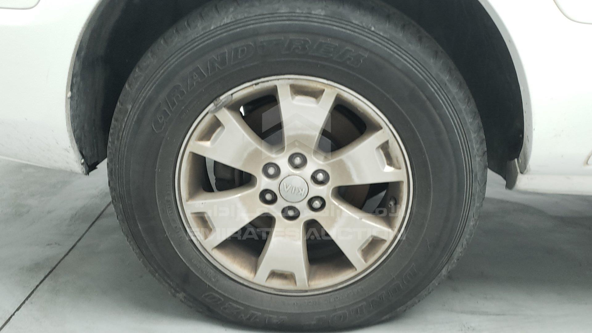 2015 KIA MOHAVE VIN: KNAKM8115F5127662