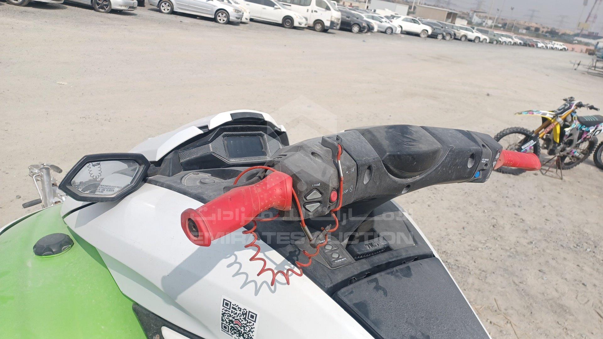 2021 JET SKI + TROLLEY YAMAHA VIN: USYAMA2416H121