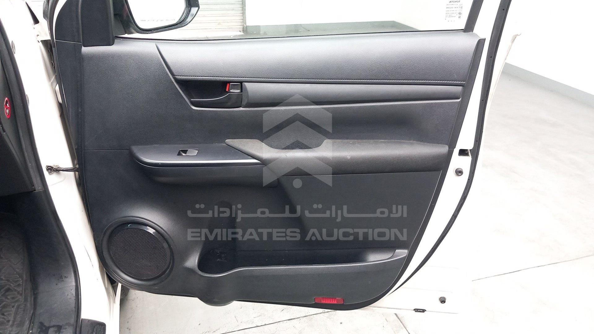 2019 TOYOTA HILUX VIN: MR0JX9CD8K4200219